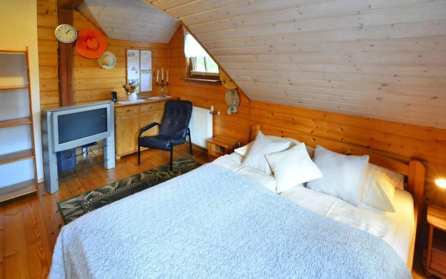 Holiday Home by the Lake, Private Garden, Oswino