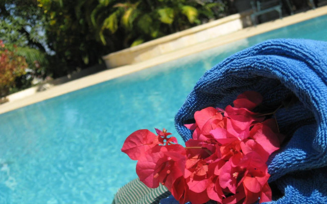 Sunny Hotel Majunga