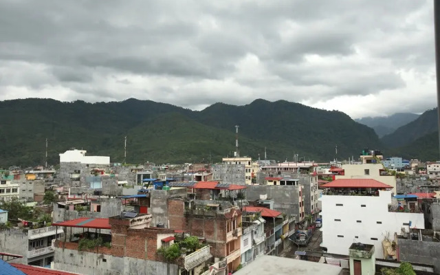 Oyo 512 Hotel Brindaban