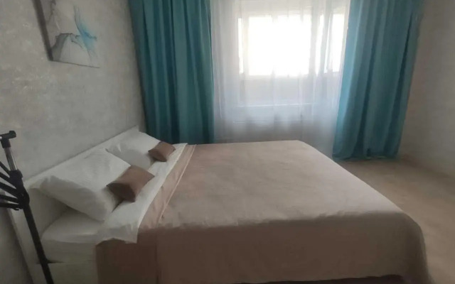 Apartments on 40 let pobedy street 51b