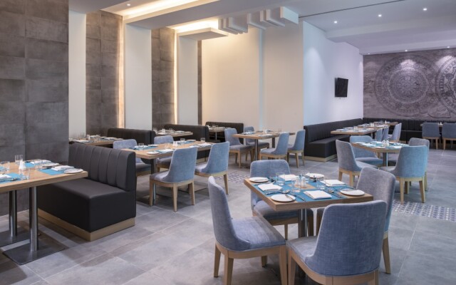 Four Points by Sheraton Sharjah Hotel