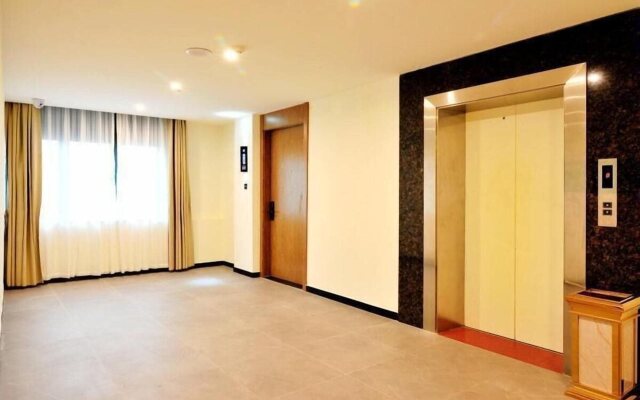 GreenTree Inn Haikou City Wuzhishan Road
