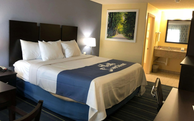 Days Inn by Wyndham Charles Town/Harpers Ferry