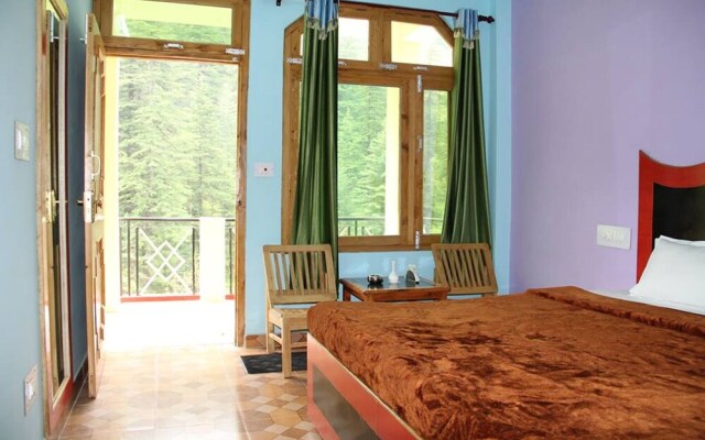 Dev Conifers Cafe & Cottages