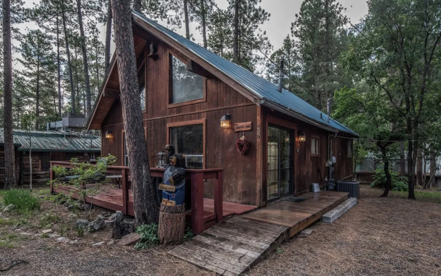 Knott Inn by Ruidoso Vacation Rentals