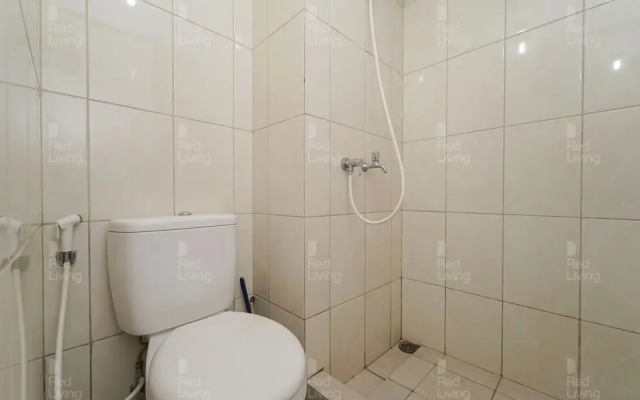 RedLiving Apartemen Springlake Summarecon - Kamarku Tower Azolla