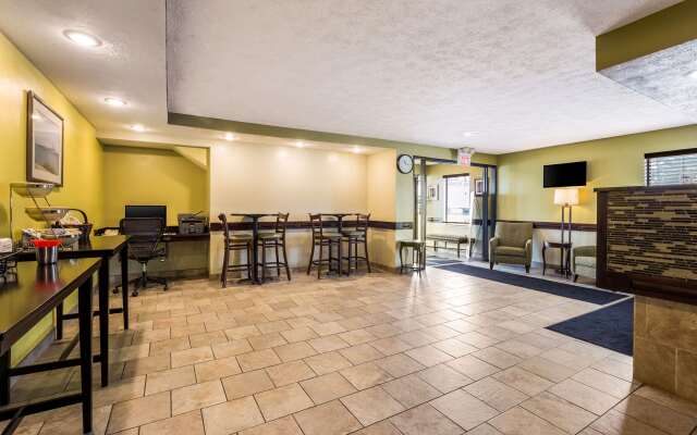 Quality Inn Traverse City