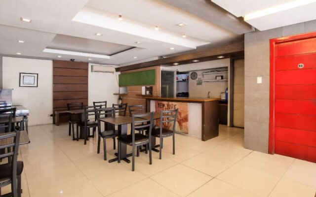 OYO 114 One Liberty Hotel