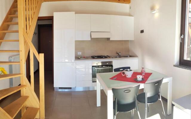 La Quiete 58 Maisonette Lake view by Gardadomusmea