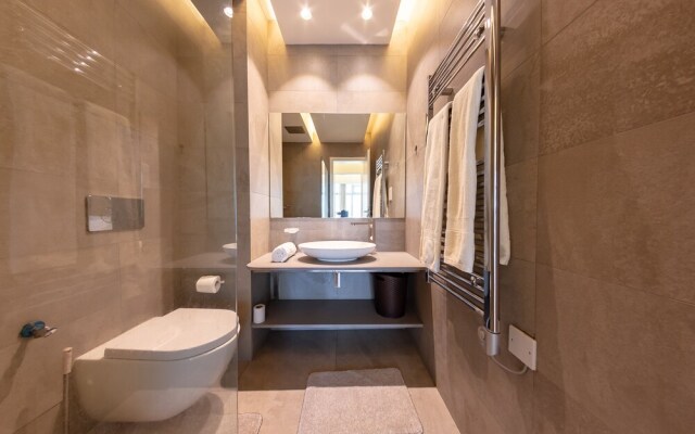Lux Suites Le marc Luxury Apartments