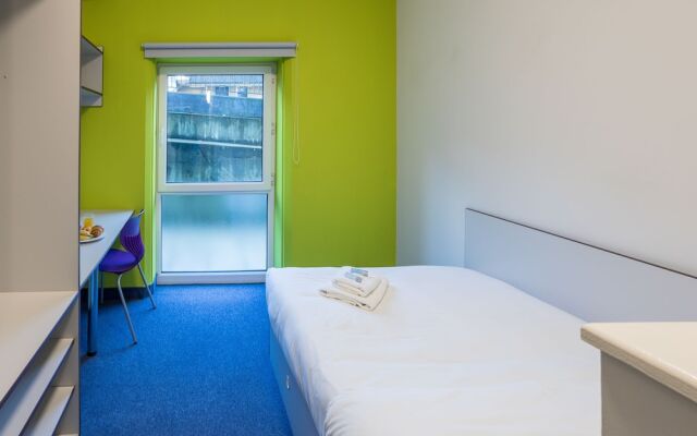 Luxury Rooms & Studios in Newcastle