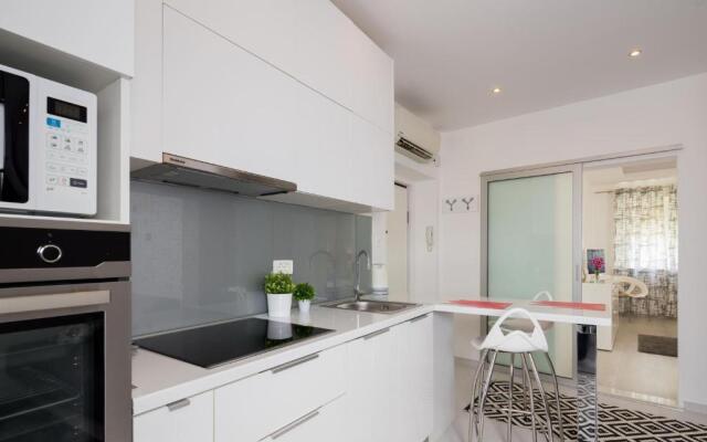 Old City Luxury Apartment Iris