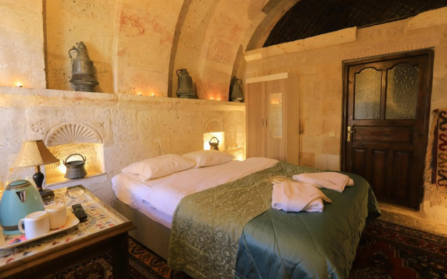 Antique Terrace Suites