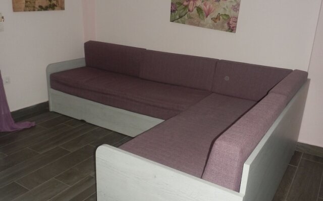 Zephyros Family Apartments