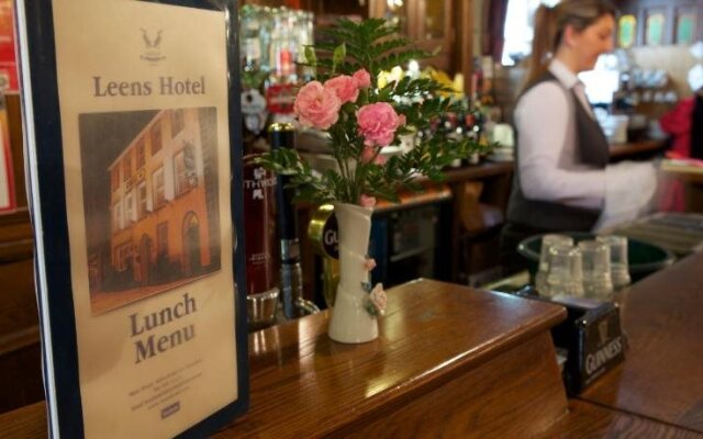 Leens Hotel