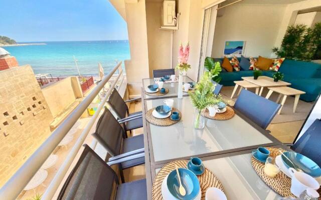 Magnificent 85m With BalconyIn Front Of Sea