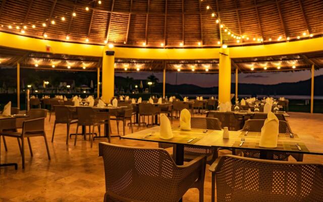 Bella Terra Laguna Azul Resort & Spa