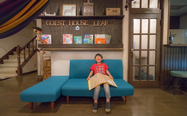 Guesthouse leaf