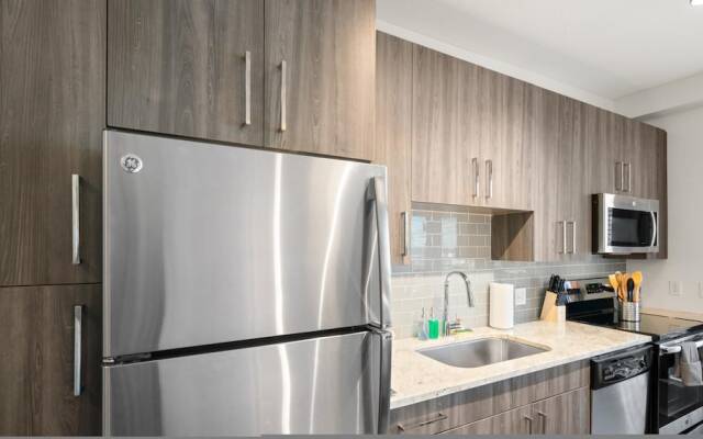 Arlington Sophisticated Studio Apartment