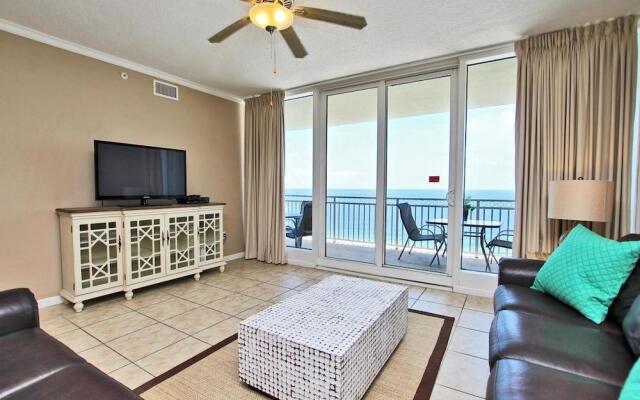 Colonnades 1202
