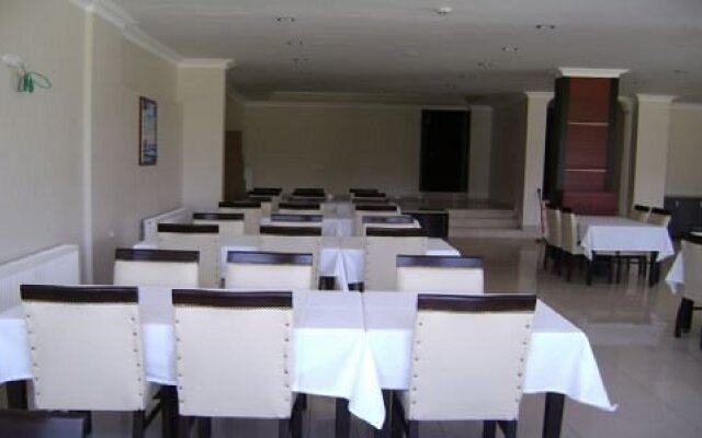 Club Adas Hotel