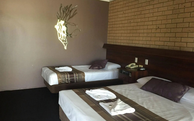 Sarina Motor Inn