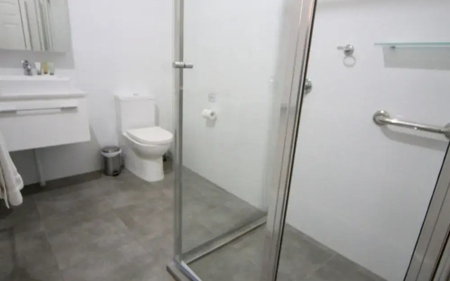 Seafield Tower Glenelg Apartment no 1