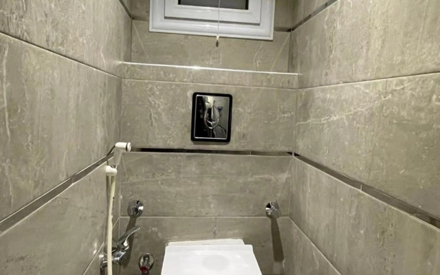 F5 luxury Apartment - شقة فندقية فاخرة المهندسين