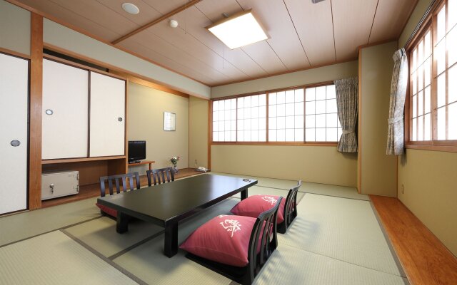 Gion Ryokan Karaku