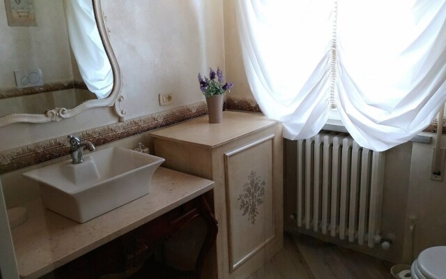 La Valinfiore Charming Ap With Pool