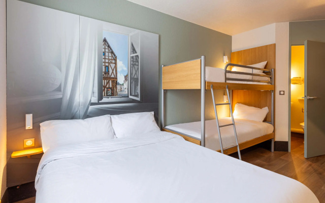 B&B Hotel Chartres Le Coudray