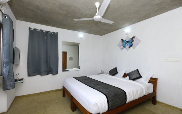 OYO 10054 Elite Inn