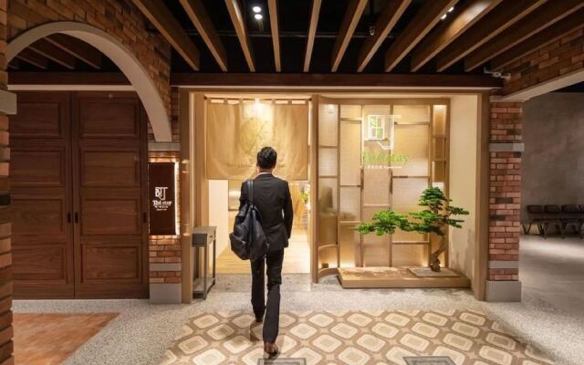CHO Stay Capsule Hotel - Taoyuan Airport T2