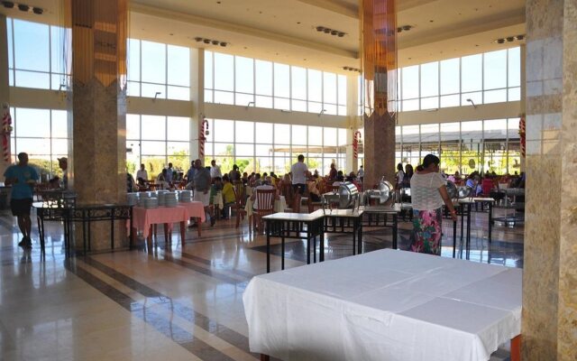Royal Pharaoh Makadi - Hotel & Resort