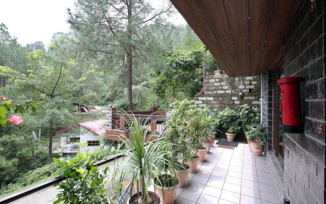 OYO 9308 Home Valley View 2 BHK Villa Near Kasauli