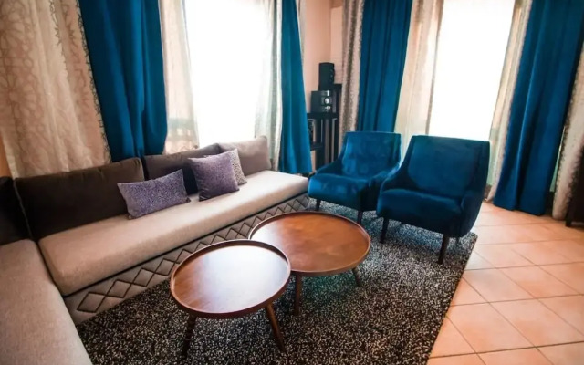 Casa Mia Family Suites