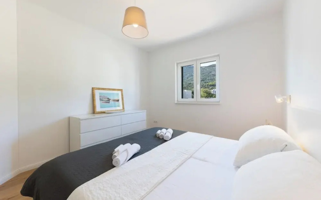 Olive Leaf Kastela - First Floor Apartment