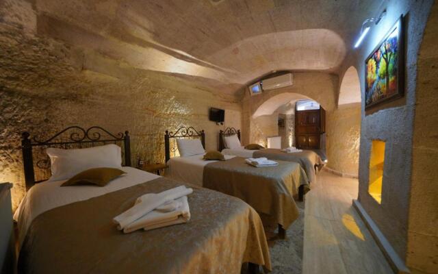 Emit Cave Hotel