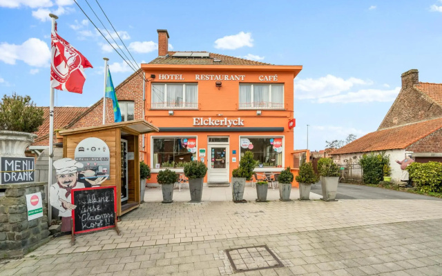 hotelImage