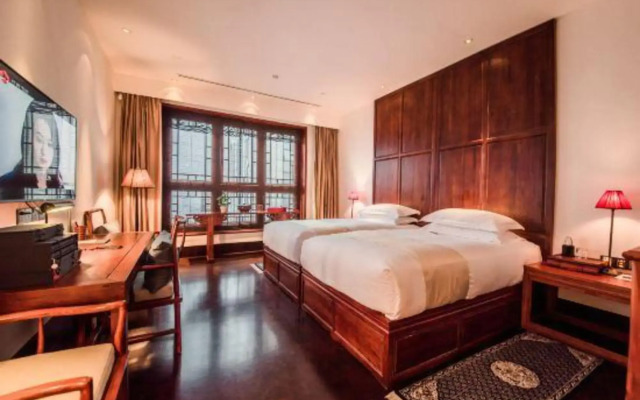 Zeyun Hotel