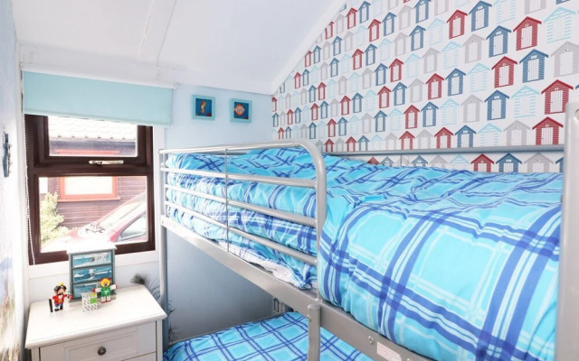 Captain's Cabin