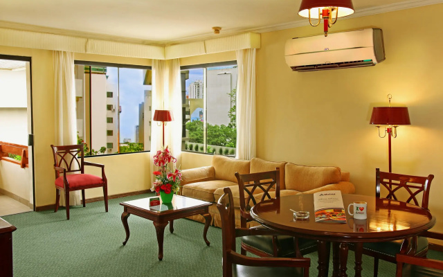 Yotau All Suites Hotel