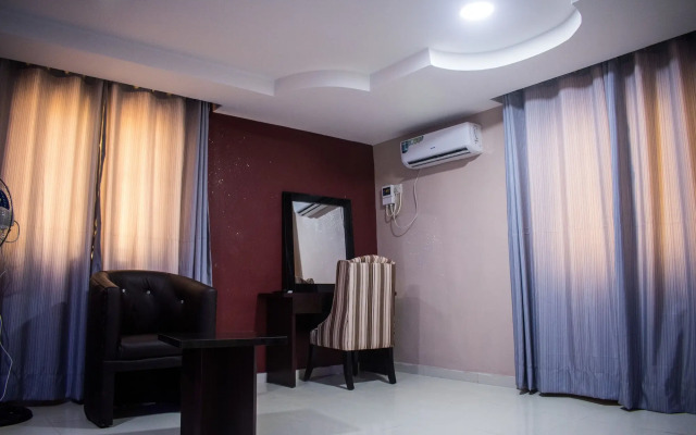 November 5 Hotel Lagos