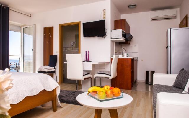 Anka - with open jacuzzi - SA4(2)