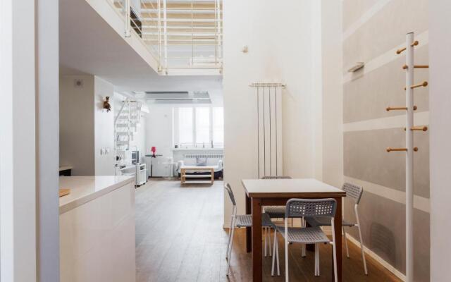 Awesome loft in the city center of Milan