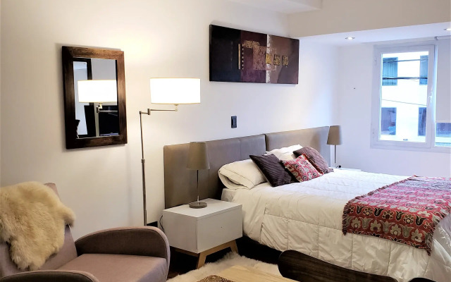Urbana Suites & Studios 440