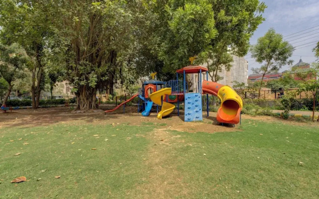 The Lodgers Luxury1BHK Service Apartment