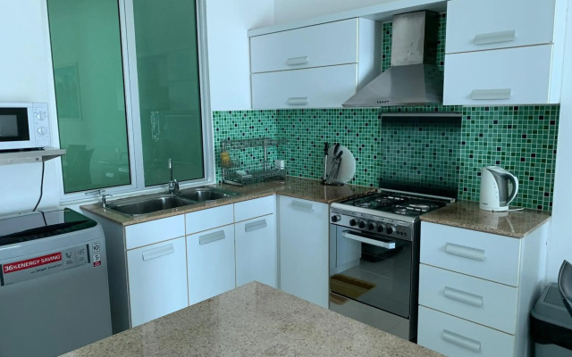 Mciti Suites