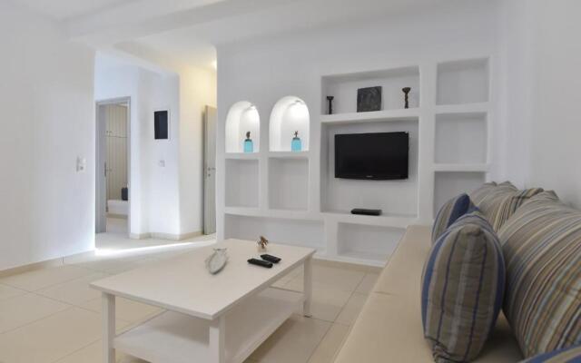 Villa Acqua · Gorgeous pool villa, stunning sea views, helipad!