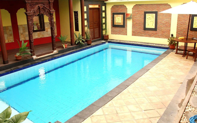 Ndalem Padma Asri Guest House